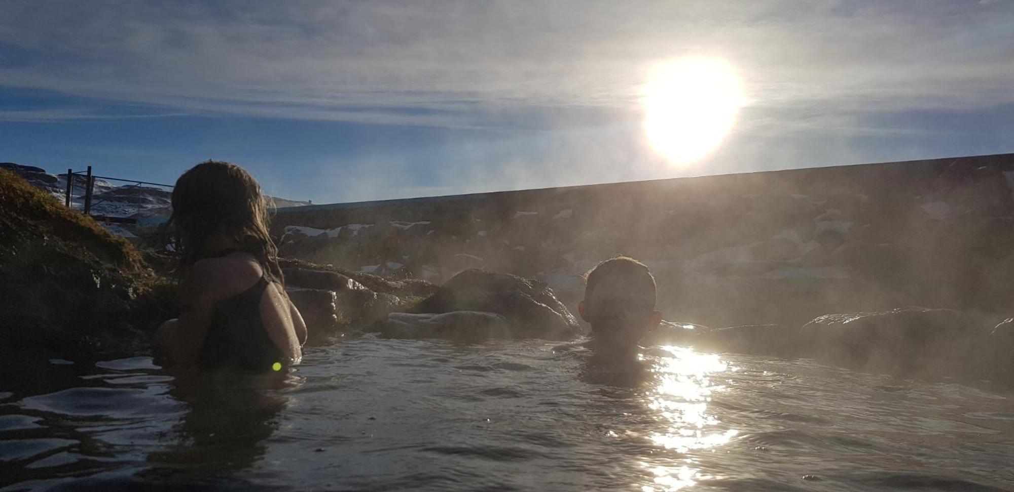 Hotel Laugarholl With Natural Hot Spring Holmavik Exterior foto