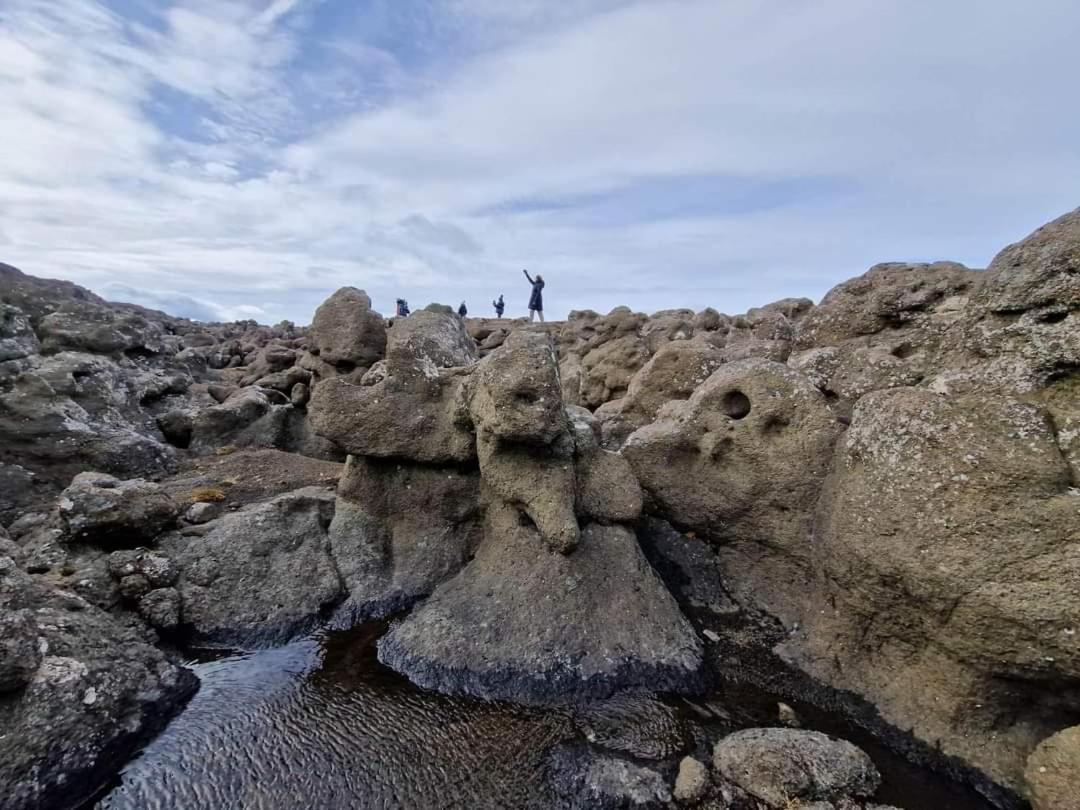 Hotel Laugarholl With Natural Hot Spring Holmavik Exterior foto